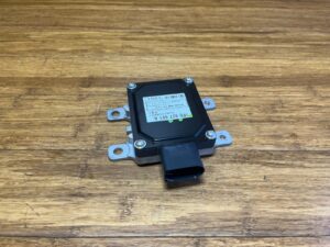 2015-2018 Porsche Cayenne 92A 3.6L Engine Oil Pump Control Module Unit OEM