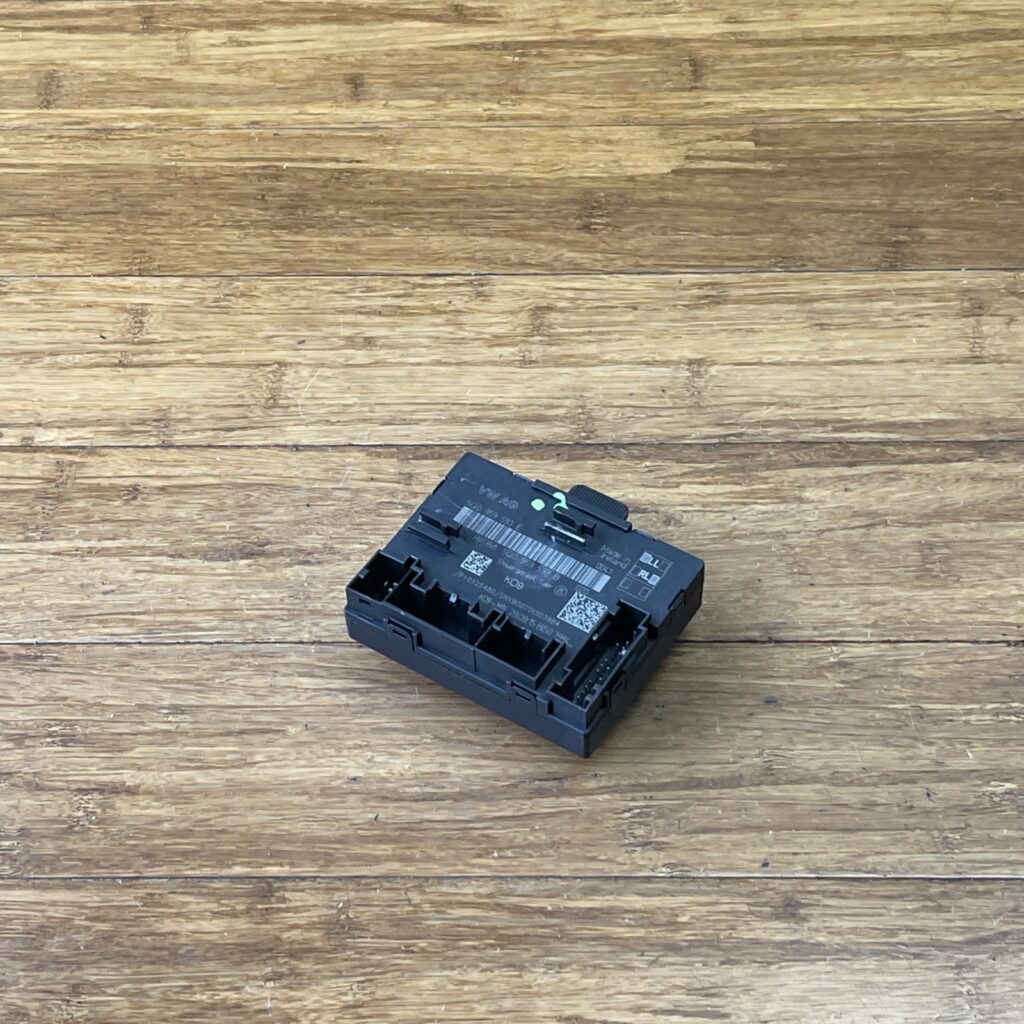 2015-2020 Audi S3 8V Door Power Window Control Module Unit Front Right OEM