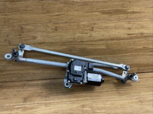 2015-2026 Porsche Macan Windshield Wiper Motor Linkage Arm 95B955113C OEM