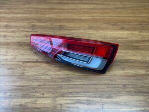 2016-2018 Audi Q3 Rear Right LED Outer Taillight Tail Lamp OEM *NOTE*