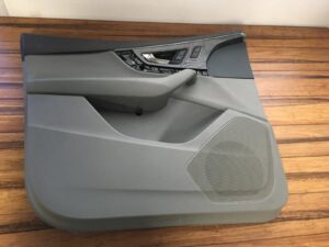2017-2019 Audi Q7 4M Front Left Interior Door Trim Panel Cover Gray OEM