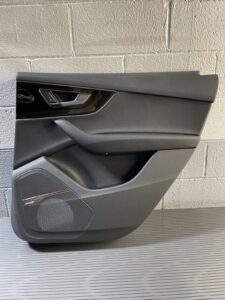 2017-2019 Audi Q7 4M Rear Right Interior Door Panel Trim Cover Black OEM