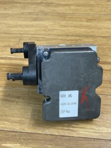 2017-2019 Mercedes C63 AMG ABS Anti-Lock Brake Pump Module Unit ESP OEM