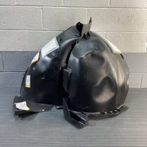 2018-2020 Volkswagen Atlas CA1 Fender Liner Splash Shield Front Right OEM *NOTE*
