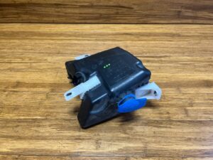 2018-2023 Audi R8 4S Windshield Washer Fluid Reservoir Tank Assembly OEM