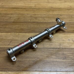 2018-2025 Audi Q7 4M 3.0L Left Fuel Rail Line Pipe Assembly 06M133315L OEM