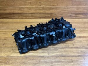 2018-2026 BMW X7 G07 3.0L Engine Intake Manifold 69K Miles 8647977 OEM