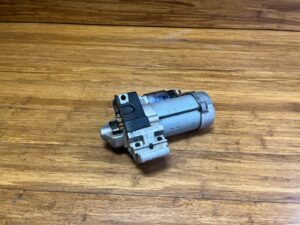2018-2026 BMW X7 G07 3.0L Engine Starter Motor Assembly 68k Miles 8671505 OEM