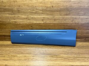2019-2024 Audi Q8 Rear Left Door Lower Cladding Molding 4M8853969B OEM *NOTE*