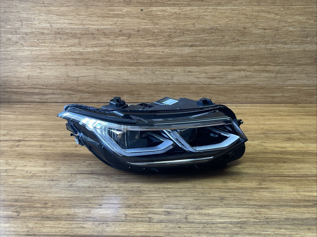2021-2024 Volkswagen Tiguan LED Headlight Headlamp Front Right Side OEM *NOTE*
