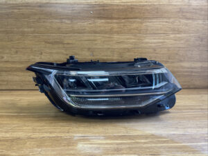 2022-2024 Volkswagen Tiguan Front Right LED Headlamp Light OEM *NOTE*