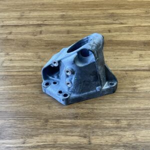 2022-2025 Volvo S60 2.0L Engine Lower Mount Bracket Support OEM 32325434 Part