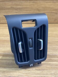 2023-2026 BMW X1 U11 Console Central Air Dual Vent HVAC OEM 9473179 *NOTE*