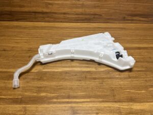 2023-2026 BMW X1 U11 Front Washer Reservoir Fluid Tank 9478798 27k Miles OEM