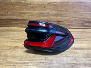 2023-2026 BMW X7 G07 AWD Tail Light Rear Right Unit 63219881356 OEM*NOTE*