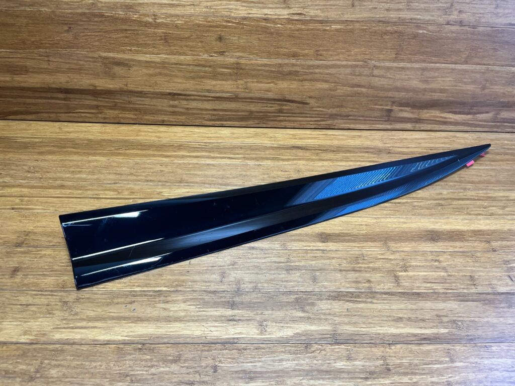 2025-2026 Audi A6 e-tron Sportback GH Door Lower Molding Front Left OEM *NOTE*